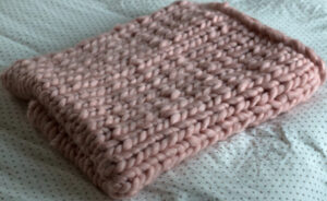 Pleed Melani – pehme hiigellõngast pleed