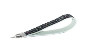 Võtmehoidja „Mündiroheline˙ – pitsi ja Swarovski kristallidega