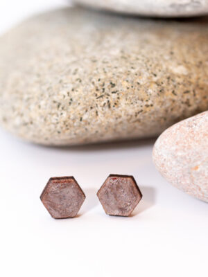 Kõrvarõngad ˙Classic˙ – vanaroosa glasuur, puidust (10×10 mm)