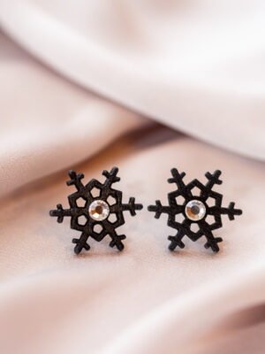 Kõrvarõngad ˙Lumehelbed˙ - must matt, hõbedane kristall (25x25mm)
