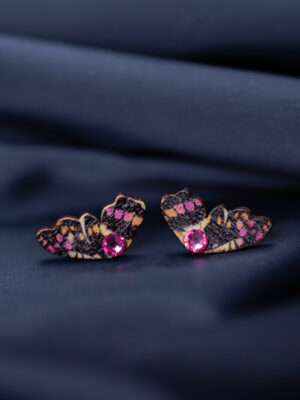 Kõrvarõngad ˙Liblika tiivad˙ - must/roosa, kristall, puidust (19×11 mm)